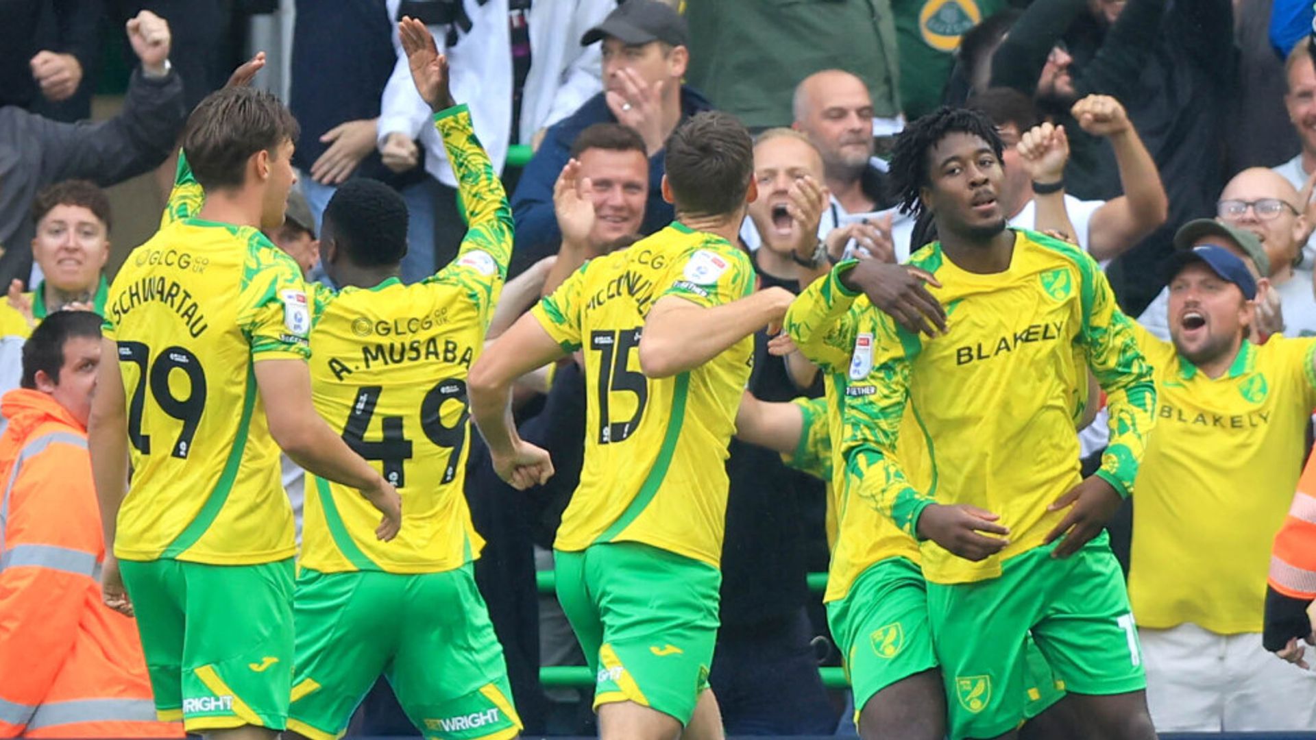 Norwich cruise past 10-man Burnley