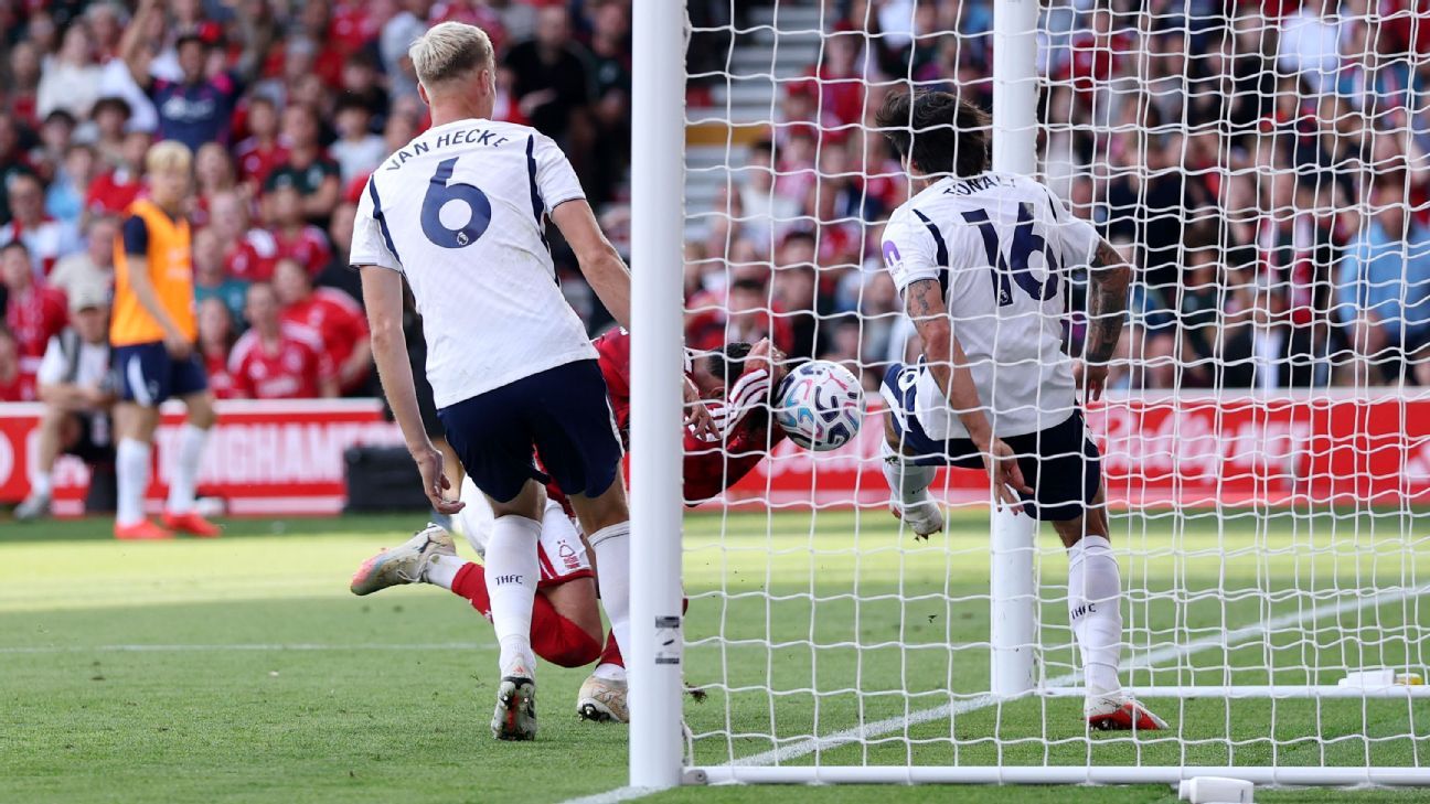 Premier League VAR review: Should Forest's goal have stood vs. Spurs?