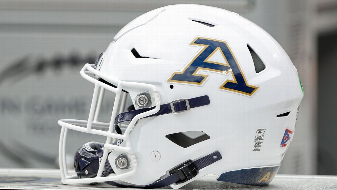 Akron 'OC For A Day' contest winner sees drive end with fumble