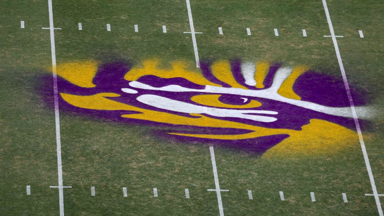 La. judge clears pro athletes to return to LSU