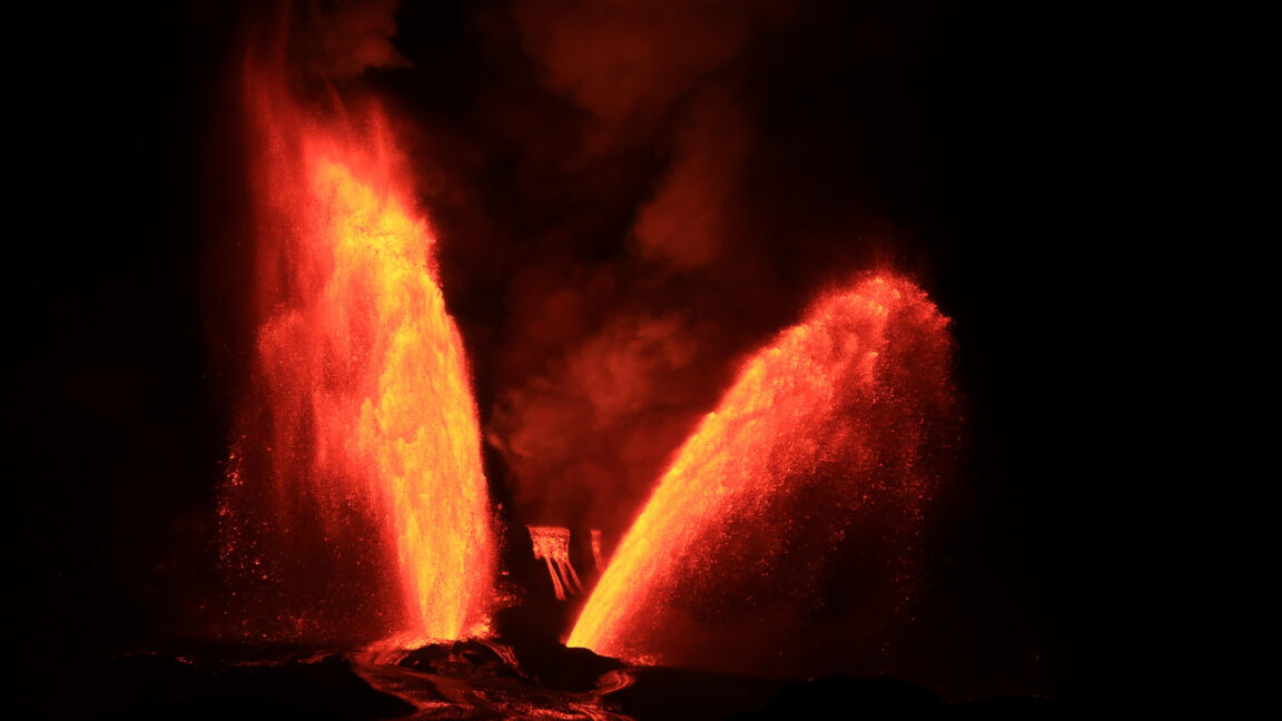 What's been driving Hawaii's lava fountains?