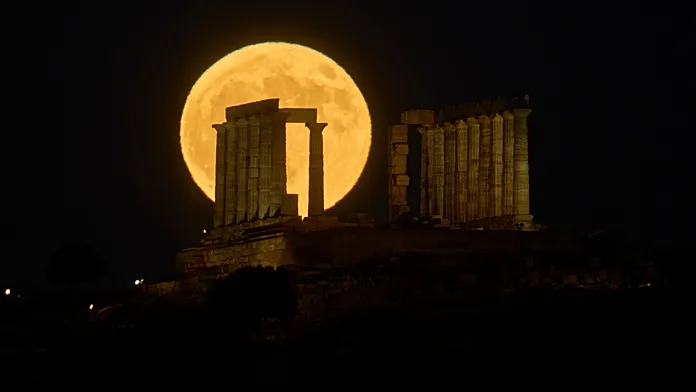 August full moon 2026: 126 monuments and museums open with free entry across Greece