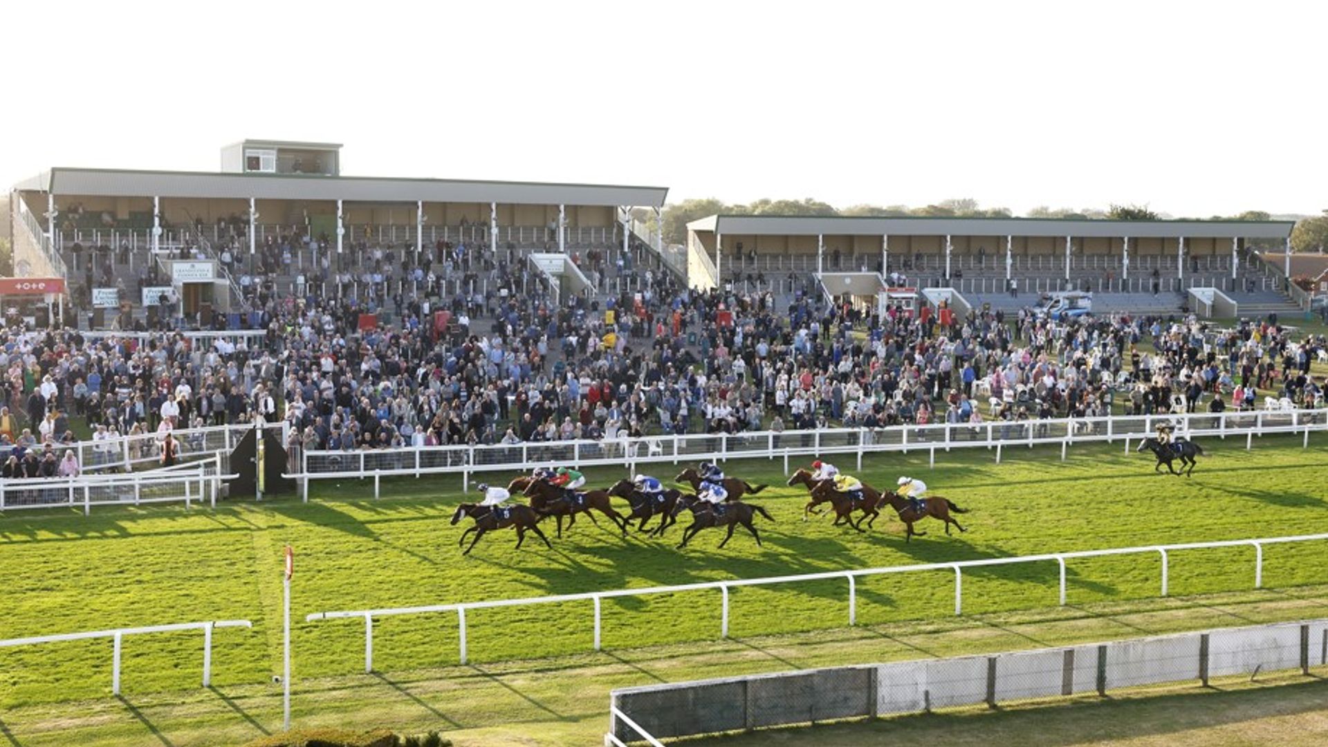 Deep Havana and Pilu face off at Yarmouth