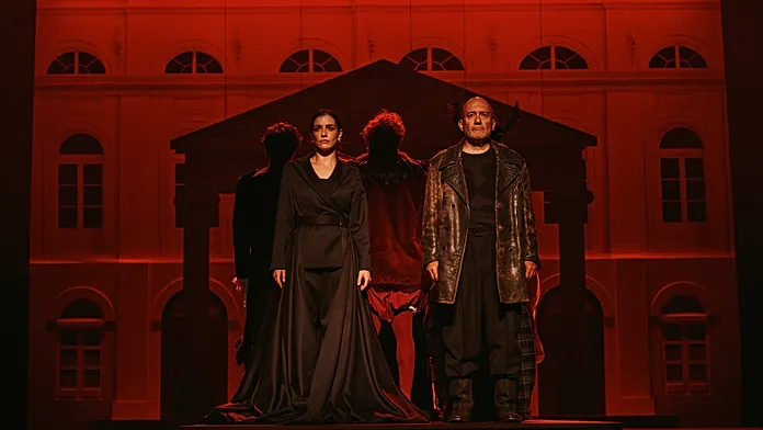 "Macbeth" defies curse as Lisbon's Teatro D. Maria II reopens