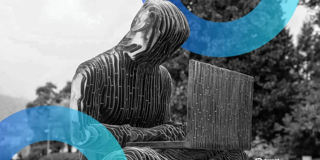 Satoshi-Era Bitcoin Worth $8.3 Million Moves After 16 Years