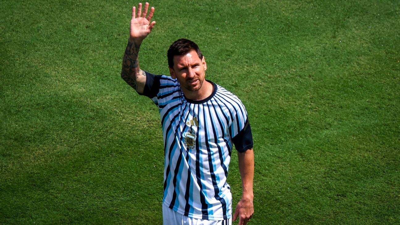Messi's emotional Argentina farewell shows he hasn't forgotten criticism of the past
