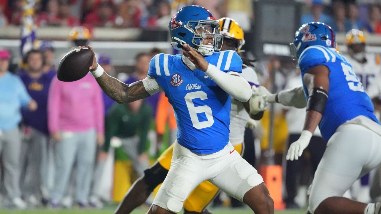 NFL draft risers, notes off Saturday's college games: Trinidad Chambliss in Round 1?