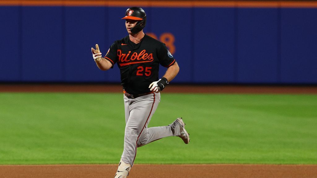 Alonso hits home run No. 301, gets another ovation from Mets fans
