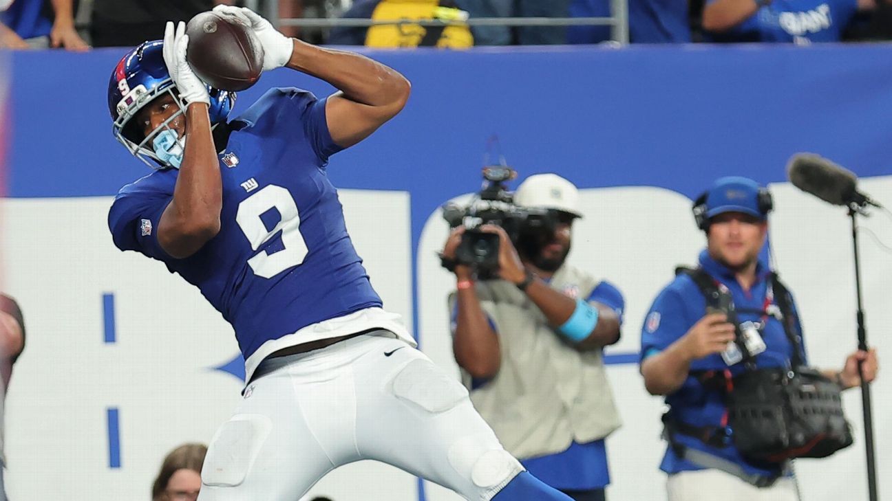 Follow live: Dart tallies third TD to keep Giants in front; Cowboys search for answers