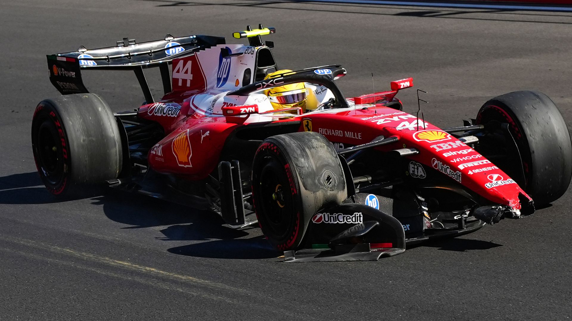 Hamilton crashes as Antonelli tops final practice in Madrid