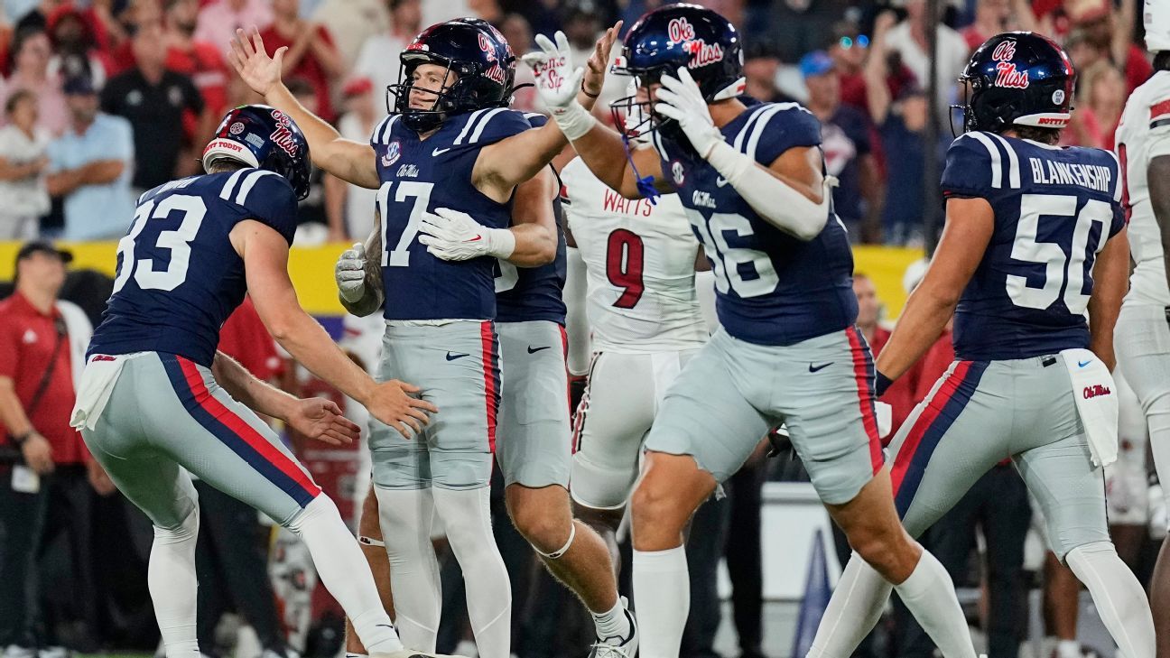 No. 9 Ole Miss squeaks by Louisville on late FG