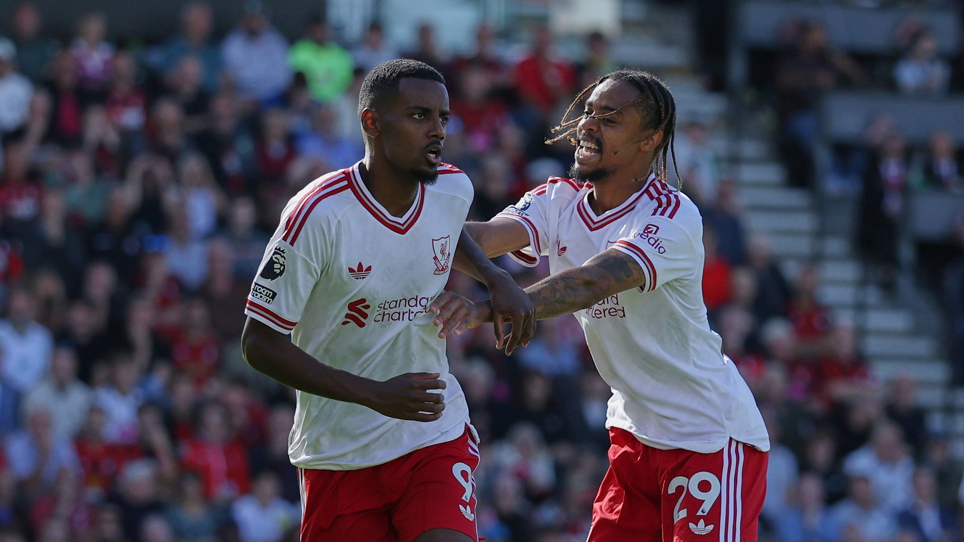 Isak wins it for Liverpool on Iraola's return to Bournemouth