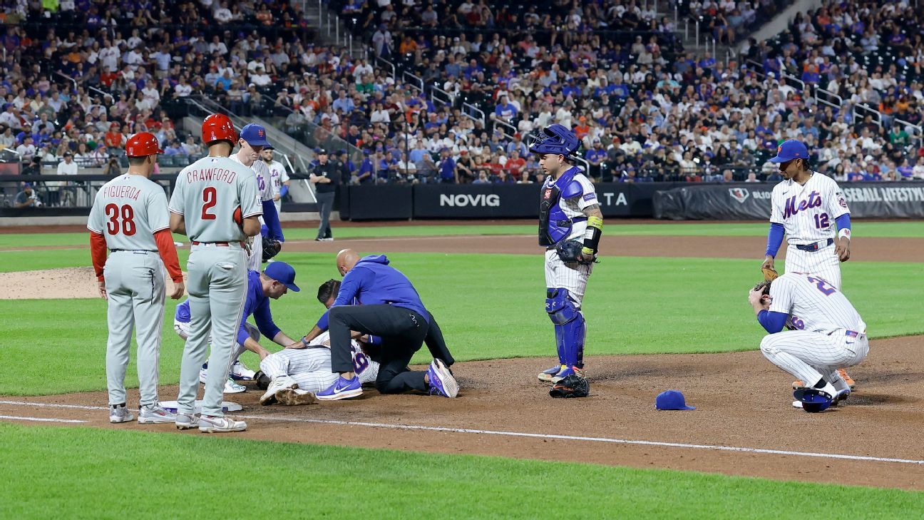 Mets' Young taken to hospital after scary collision with teammate